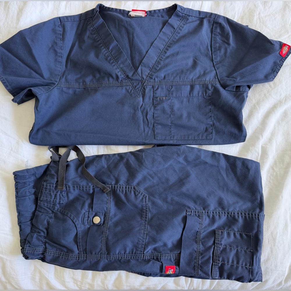 Dickies Cargo Scrub Set